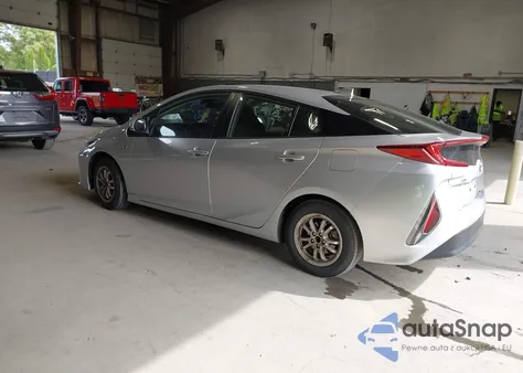 2021 Toyota Prius Prime Le from USA, damaged, VIN JTDKAMFP3M3166390